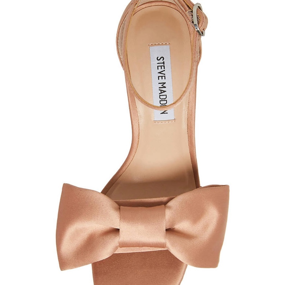 NWT Steve Madden Tan Heels with Elegant Bow Design 4 in